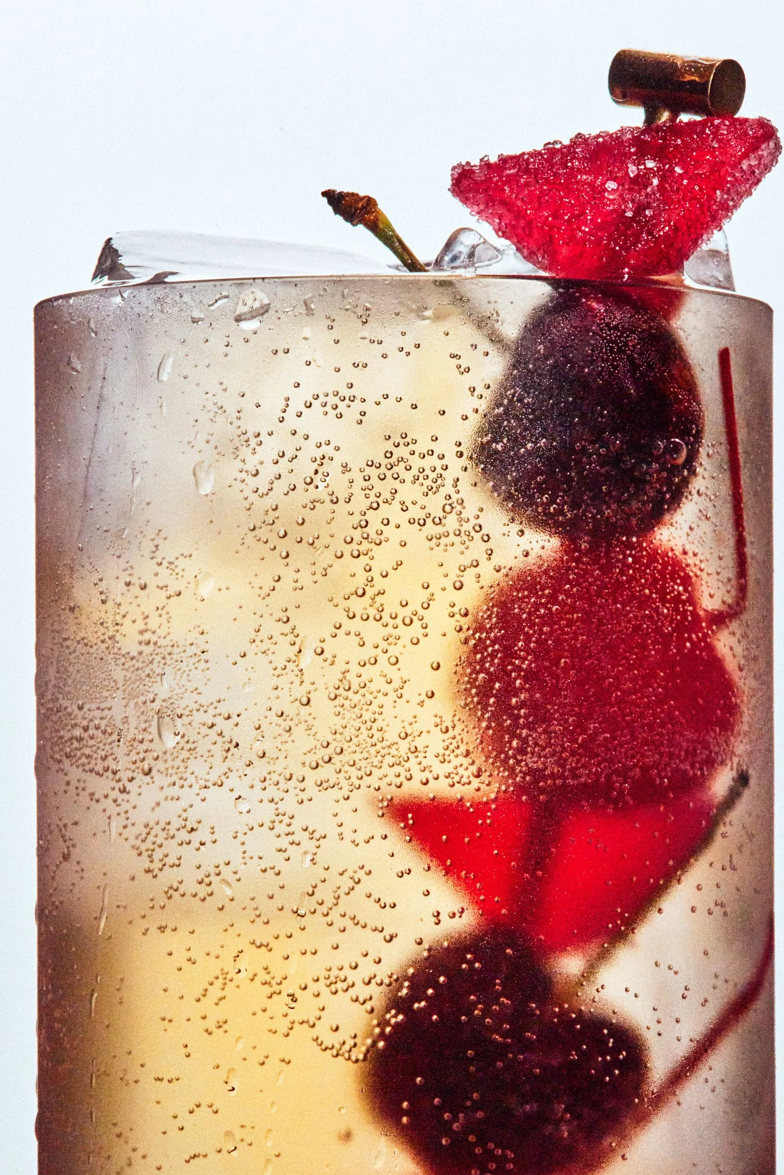 A freshly poured glass of white port.