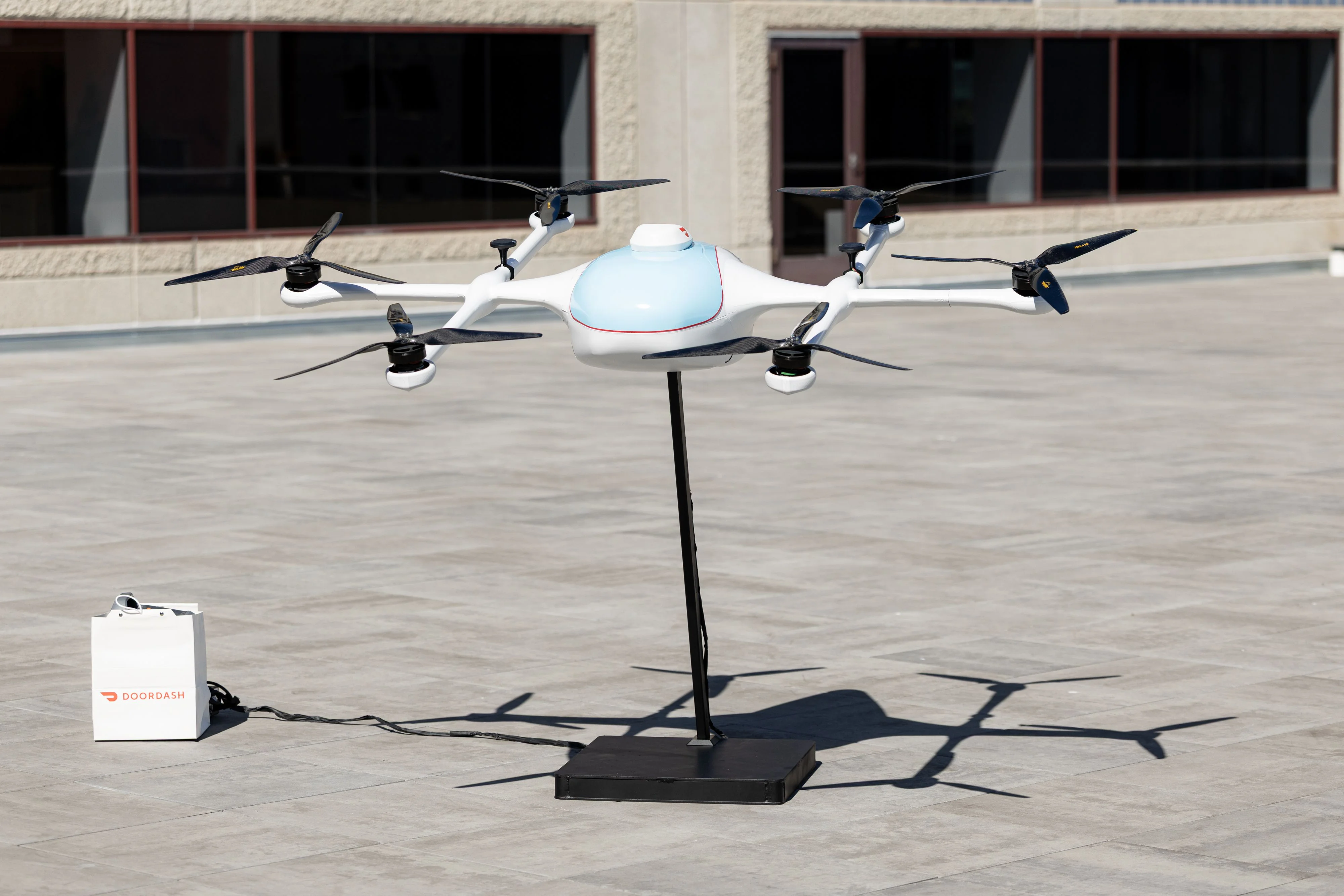 DoorDash Leverages AI and Drones to Transform Food Delivery Dynamics